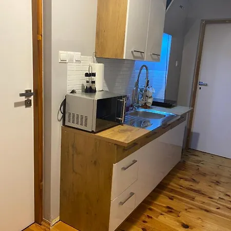 Nad Malym Jeziorakiem Apartment *